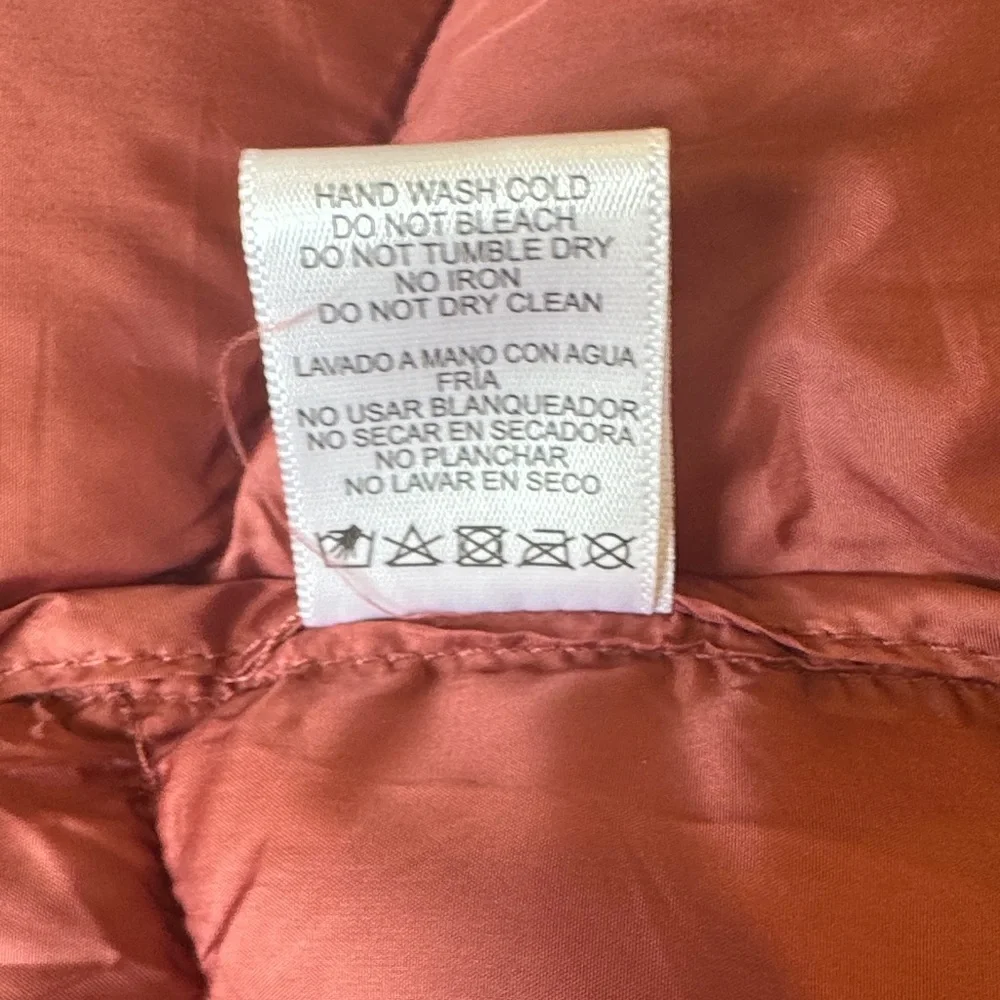 Love Tree Women's Quilted Packable Puffer Vest Size Medium Dark Pink - Picture 11 of 12